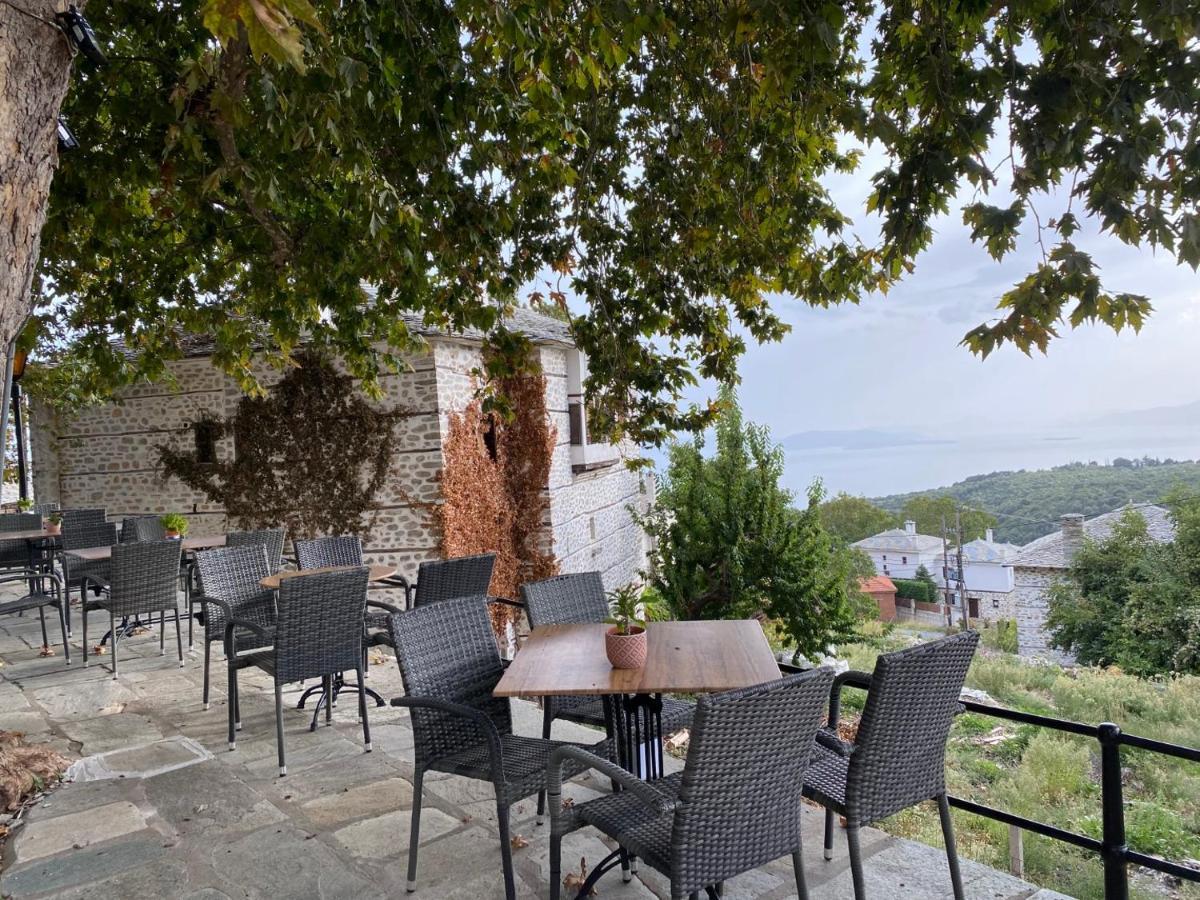 Alatinos Hotel Pinakátai Buitenkant foto